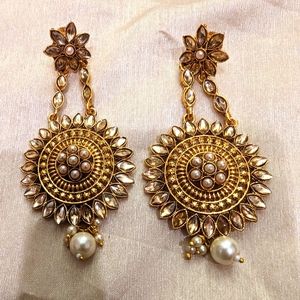 Beautiful pearl earrings